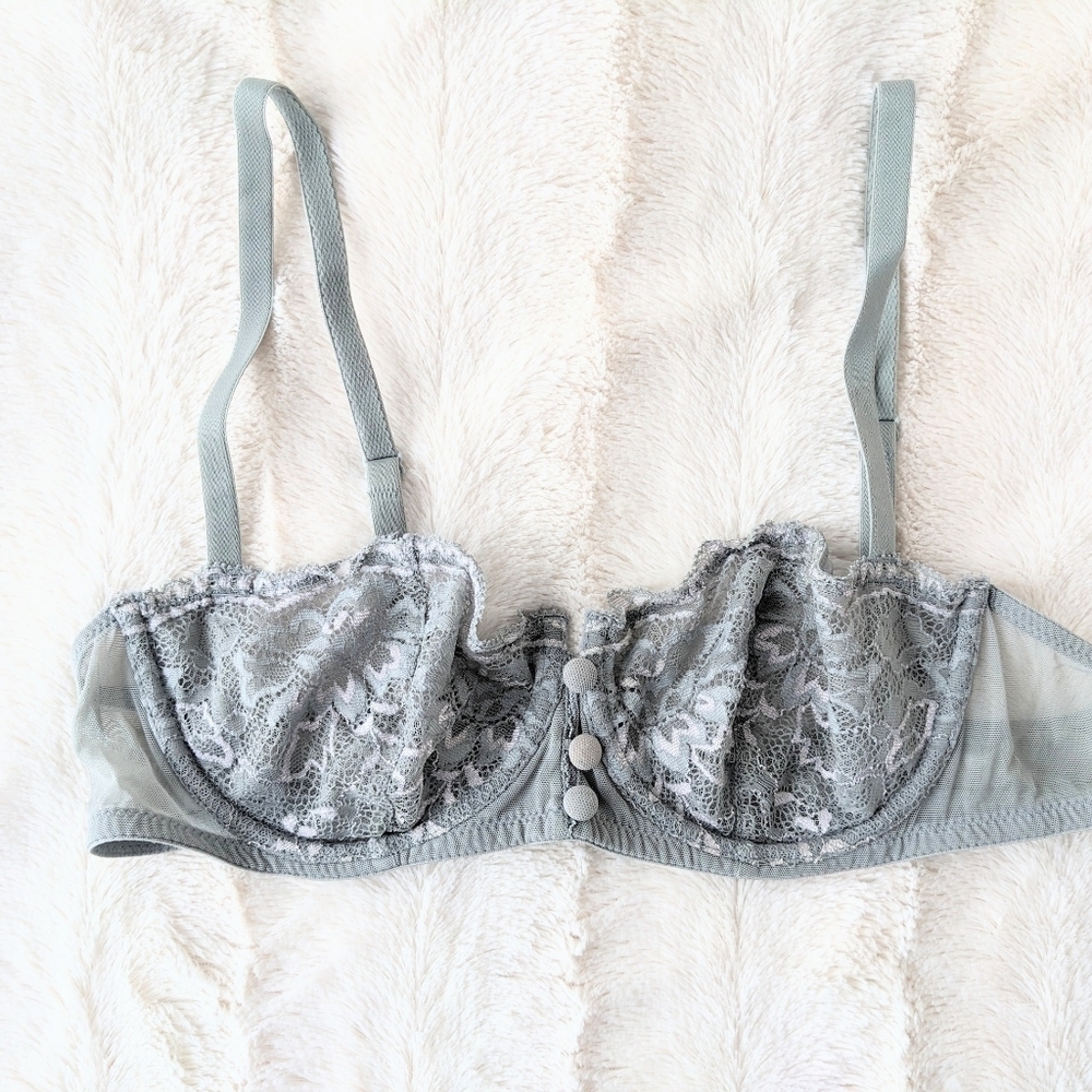 Intimissimi Italian floral lace wired bra sage green 36B